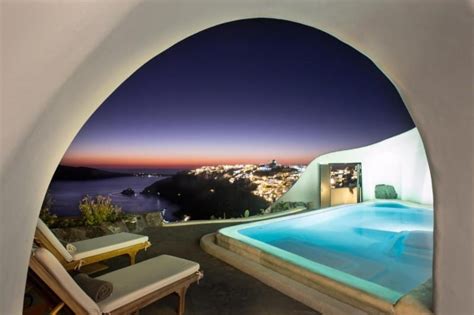 Best Cave Hotels in Santorini (2025 UPDATE) - Santorini Secrets