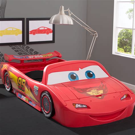 Delta Children Disney/Pixar Cars Lightning Mcqueen Covertible Toddler ...