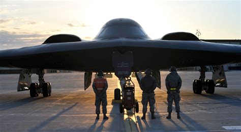 First B-2 stealth bomber surpasses 7,000 flight hours > National Guard ...