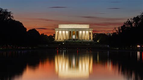 Lincoln Memorial Statue At Night