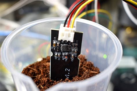 Capacitive Soil Moisture Sensor — Maker Portal | ubicaciondepersonas ...