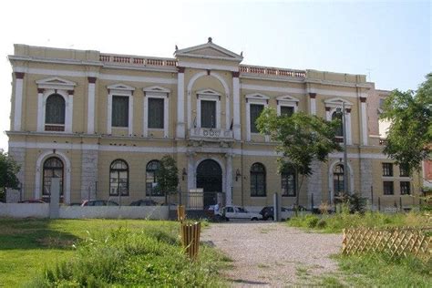 Municipal Gallery of Piraeus is one of the very best things to do in Athens