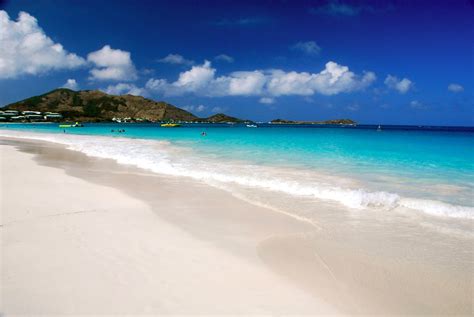 Wanderlust Traveler: St. Maarten/St. Martin (Beaches)