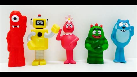 Yo Gabba Gabba Gang Character Toys! - YouTube