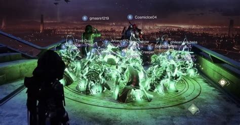 Destiny 2 Players Pay Tribute to Zavala After Lance Reddick Death