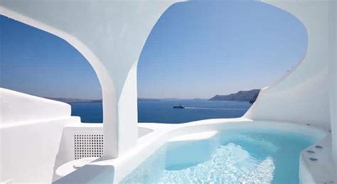 10 Cave Hotels In Greece You Have To See | Chasing the Donkey