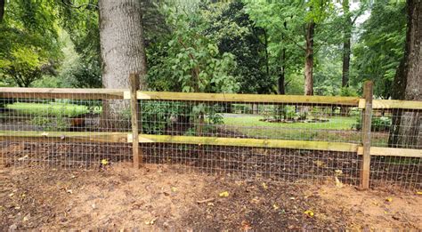 What Is the Best Fencing for Farm Animals | Asheville Fence ...