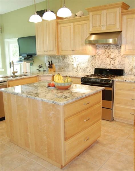 Cool What Color Goes With Natural Maple Cabinets References - Decor