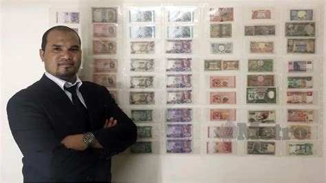 Wait, What?! This Man Has Sold Old RM1 Notes for RM12,000 Per Set & RM2 ...