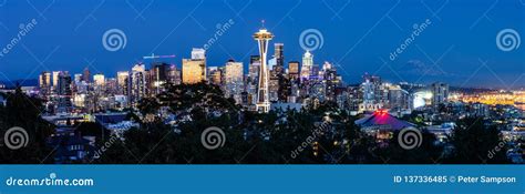 Seattle skyline at night editorial image. Image of night - 137336485