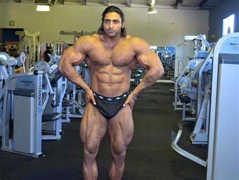 Varinder Ghuman Posing - IBB - Indian Bodybuilding