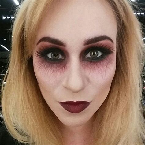 Halloween witch makeup by #ellenfowlerartistry at m.a.c. Love the scary ...