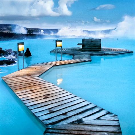 Traveler Guide: Blue Lagoon, Reykjavik – Iceland