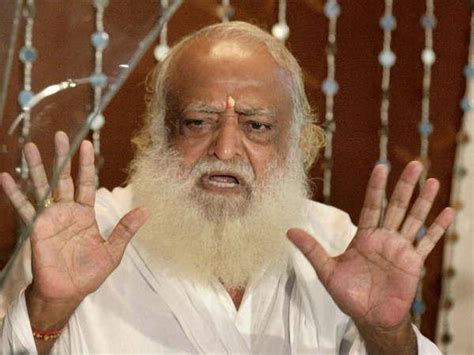 Asaram Bapu convicted: Other controversial 'gurus' in India - Oneindia News