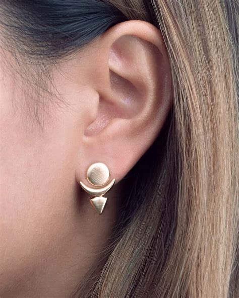 Best Earrings for Stretched/Big Earlobes | Jewelry Experts