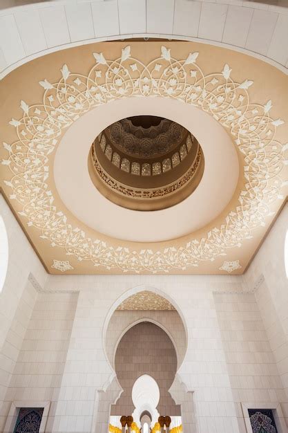 Premium Photo | Sheikh zayed grand mosque interior