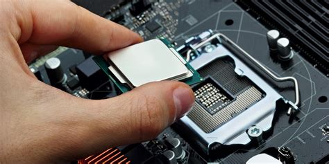 CPU Socket Types Explained: Socket 5 to BGA | MakeUseOf