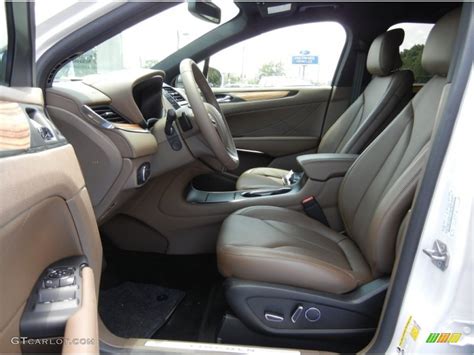 Hazelnut Interior 2015 Lincoln MKC AWD Photo #95877622 | GTCarLot.com