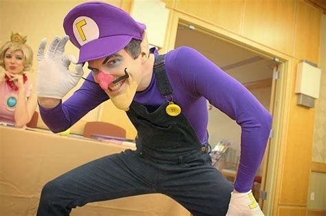 Waluigi Cosplay by @spicycreampuffpics Check out our DIY # ...