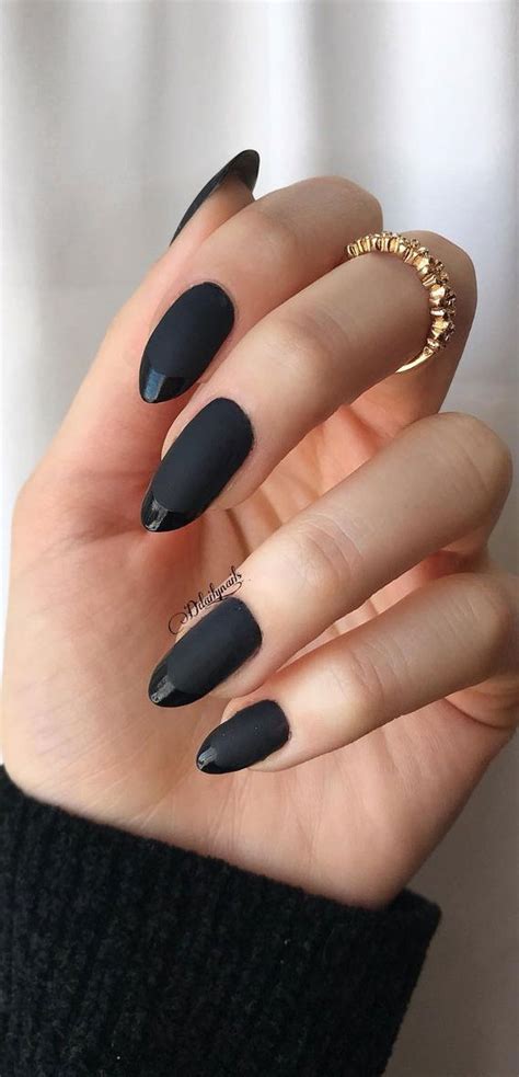 Stylish black nail art designs to keep your style on track : Matte ...