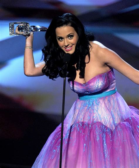 Best Cool Pics: Katy Perry People’s Choice Awards