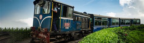 Darjeeling Himalayan Railway | Tourist Places & Sightseeing Attractions