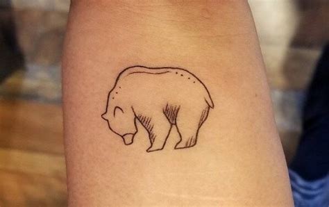 10+ Minimalist Bear Tattoo Ideas That Will Inspire You To Get Inked ...