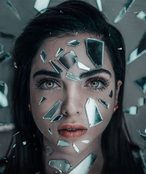 This Photographer Uses Clever Tricks to Shoot Striking Portraits | Art ...