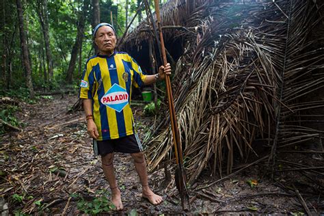 Deep in Peru’s Rainforests, Isolated People Emerge | Pulitzer Center