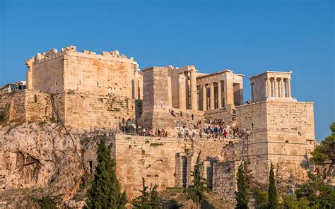 The Essential Guide to the Acropolis of Athens - Greece Is