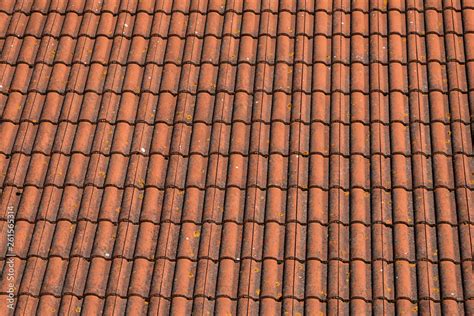 Old red brick roof tiles background or texture Stock Photo | Adobe Stock