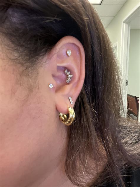 Left ear set up : r/piercing