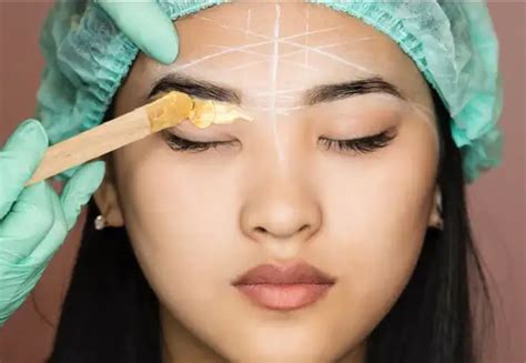 The Ultimate Guide to Eyebrow Waxing: Tips, Benefits, and More