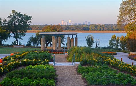 A Perfect Fall Day at the Arboretum - Dallas Arboretum and Botanical ...