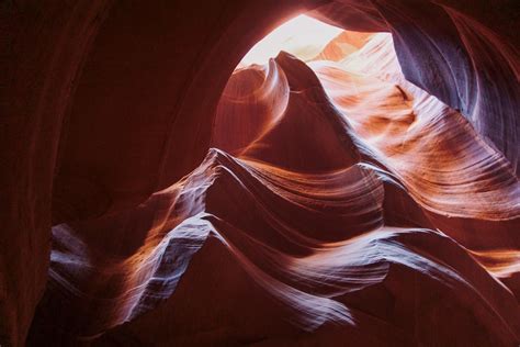 Antelope Canyon Hiking: Trails & Ultimate Guide 2024