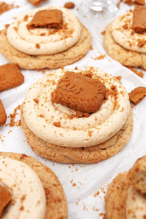 Vegan Biscoff Crumbl Cookies - The Little Blog Of Vegan