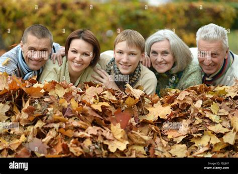 Happy smiling family Stock Photo - Alamy