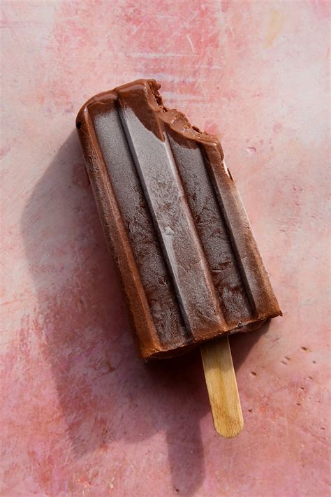 Paletas veganas de chocolate cremosas