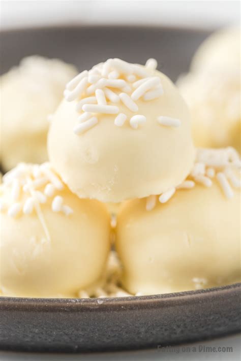 White chocolate truffles - Only 4 simple ingredients