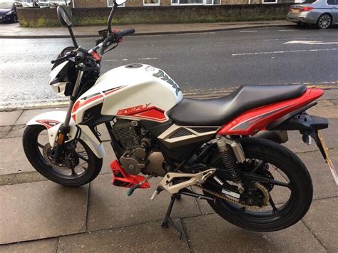 Zontes Firefly 125cc motorcycle 5 speed 2017 plate low miles | in ...