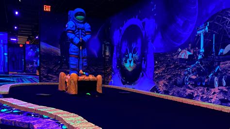 Rockland County indoor mini golf Space Adventure course opens