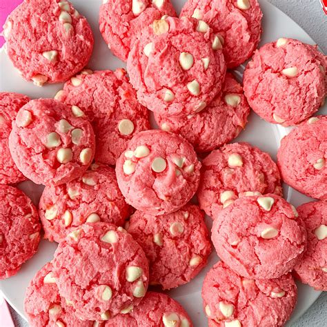 Strawberry Cake Mix Cookies - Pillsbury Baking