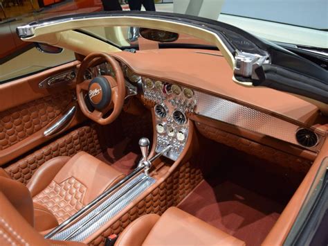 Spyker C8 Preliator Spyder intérieur (Genève 2017) - En images : Spyker ...