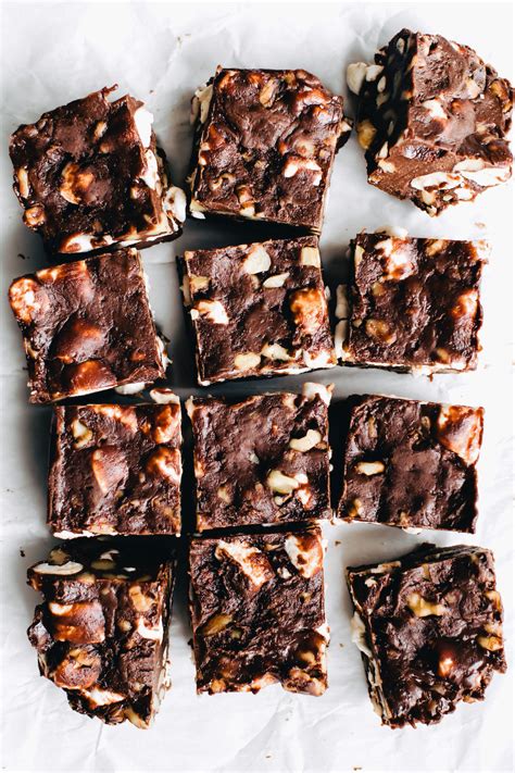 Healthier Rocky Road Fudge | Vegan & Date-Sweetened