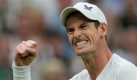 Andy Murray gets a win at rainy Wimbledon and a thumbs-up from Roger ...