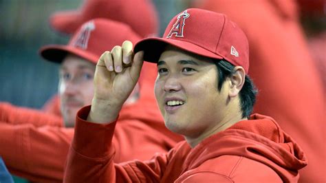 Shohei Ohtani donates 60,000 baseball gloves to Japanese schoolchildren ...