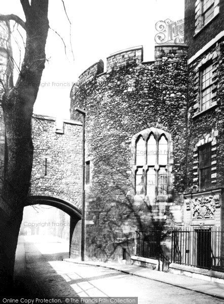 Photo of London, The Tower Of London 1890 - Francis Frith