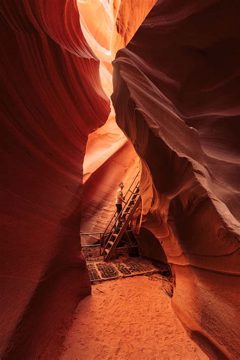 Upper or Lower Antelope Canyon: The Big Differences