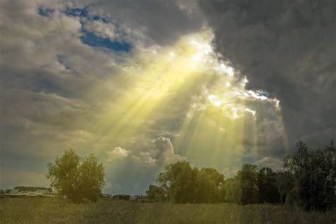 Sun Rays And Clouds Images – Browse 3,627 Stock Photos, Vectors, and ...