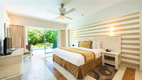 Hotel BlueBay Grand Esmeralda in Playa del Carmen | TUIHolidays.ie